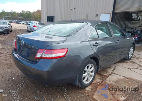 2011 Toyota Camry Le z USA, uszkodzony, nr VIN 4T1BF3EK5BU123271